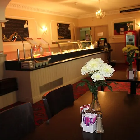 The Parkway Otel 3*